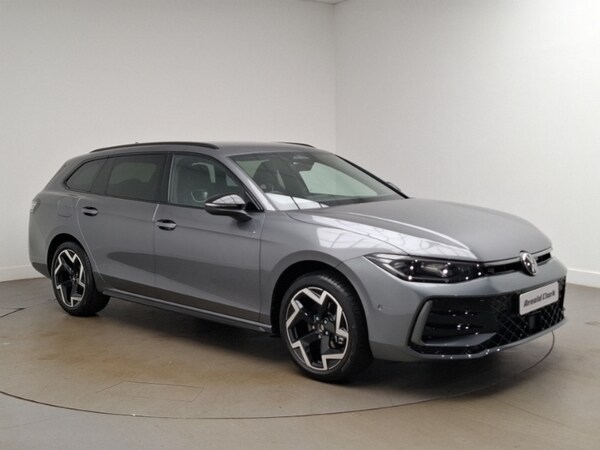 Used Volkswagen Passat 2025 for sale - 75680575: Photo 13