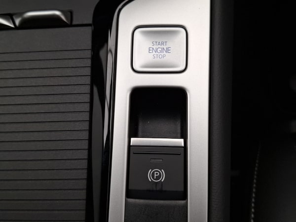 Used Volkswagen Passat 2025 for sale - 75680575: Photo 16