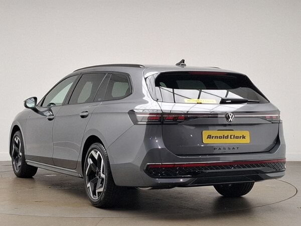 Used Volkswagen Passat 2025 for sale - 75680575: Photo 3