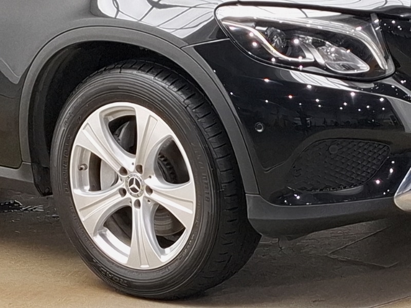 Used Mercedes-Benz GLC 2018 for sale - 76975113: Photo 9