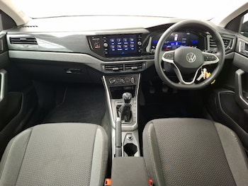 Used Volkswagen Polo 2023 for sale - 76188331: Photo 2
