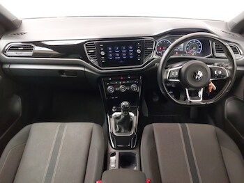 Used Volkswagen T-Roc 2021 for sale - 77563120: Photo