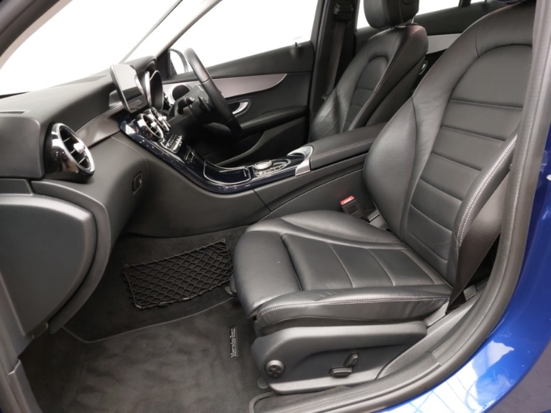 Used Mercedes-Benz C Class 2020 for sale - 76815685: Photo 5