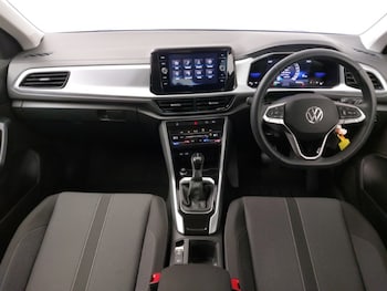 Used Volkswagen T-Roc 2023 for sale - 78642660: Photo