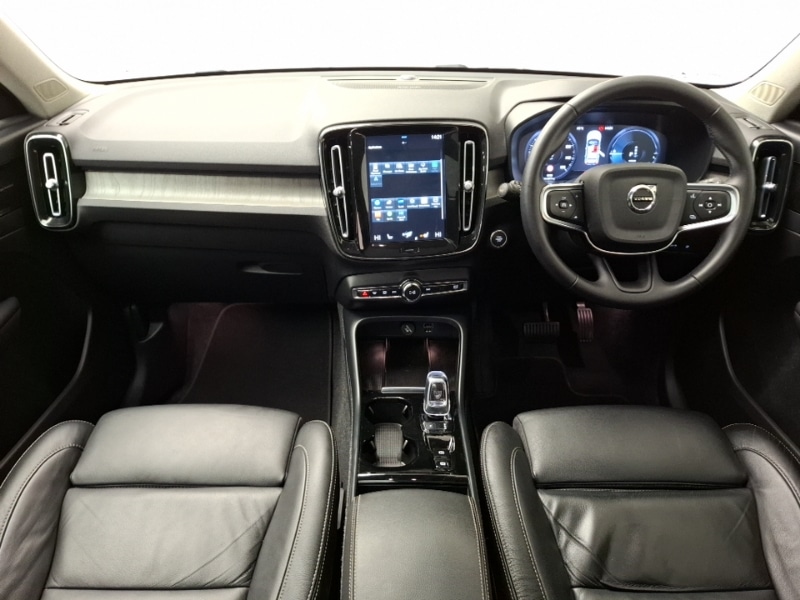 Used Volvo XC40 2021 for sale - 77070271: Photo 2