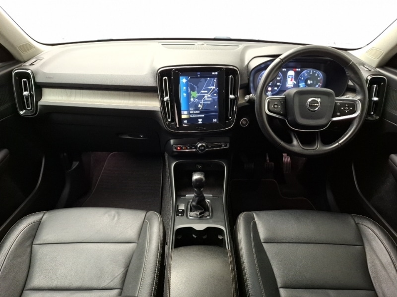 Used Volvo XC40 2020 for sale - 76683819: Photo 2