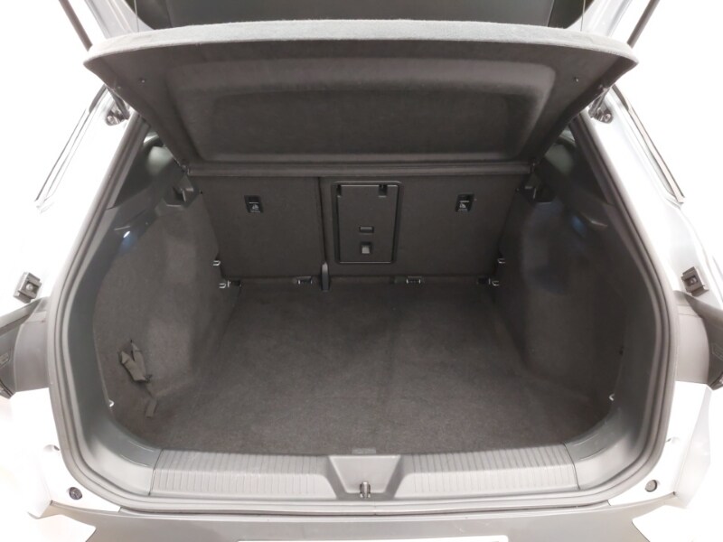 Used Volkswagen ID.4 2023 for sale - 76309282: Photo 8