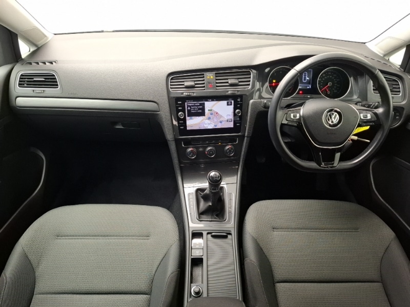 Used Volkswagen Golf 2019 for sale - 77183424: Photo 2