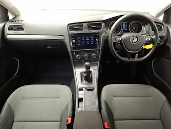 Used Volkswagen Golf 2018 for sale - 76493481: Photo