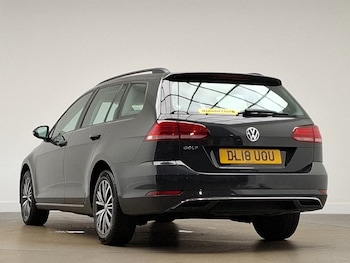 Used Volkswagen Golf 2018 for sale - 76493481: Photo