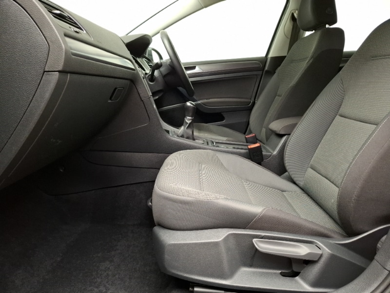 Used Volkswagen Golf 2018 for sale - 76493481: Photo 5