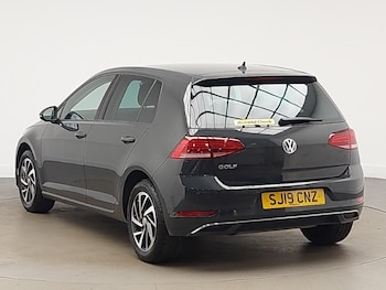 Used Volkswagen Golf 2019 for sale - 77605725: Photo