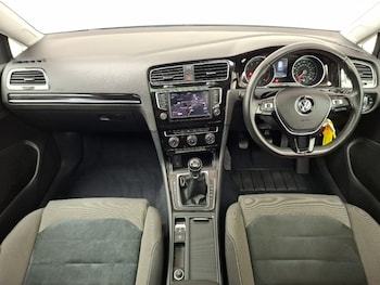 Used Volkswagen Golf 2016 for sale - 79298581: Photo