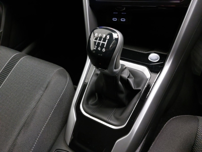 Used Volkswagen T-Roc 2025 for sale - 76795353: Photo 15