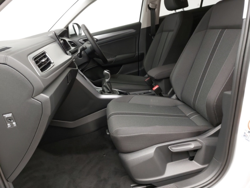 Used Volkswagen T-Roc 2025 for sale - 76795353: Photo 5