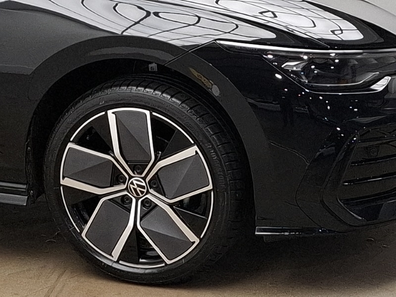 Used Volkswagen Golf 2025 for sale - 77992642: Photo 9