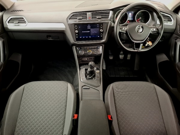 Used Volkswagen Tiguan 2017 for sale - 76199296: Photo 2