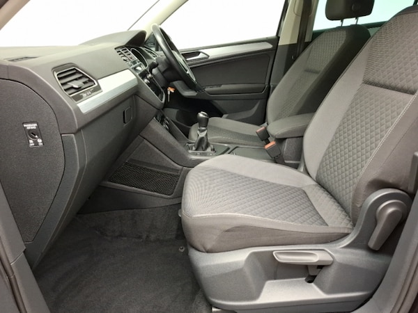 Used Volkswagen Tiguan 2017 for sale - 76199296: Photo 5