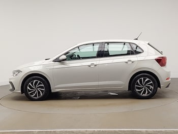 Used Volkswagen Polo 2023 for sale - 76736978: Photo