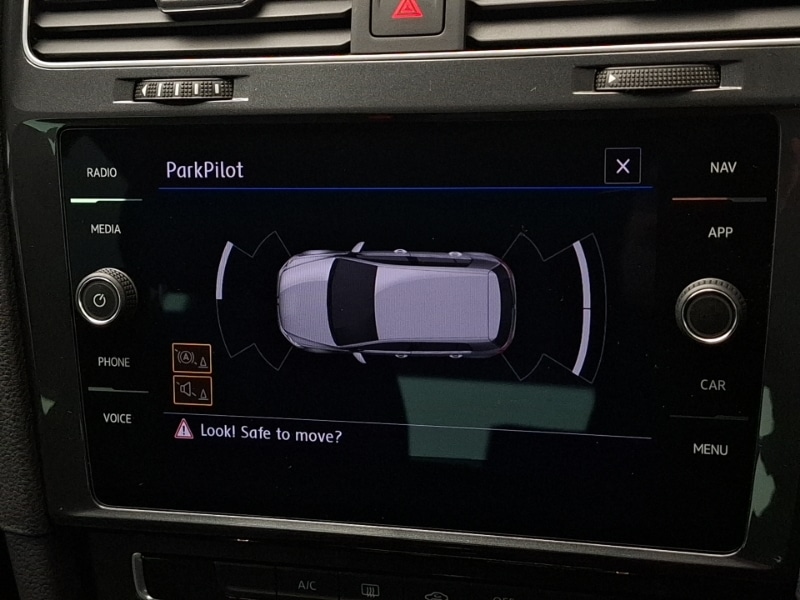 Used Volkswagen Golf 2019 for sale - 77343231: Photo 11