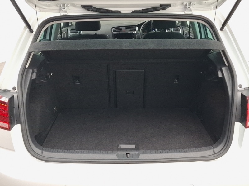 Used Volkswagen Golf 2019 for sale - 77343231: Photo 8