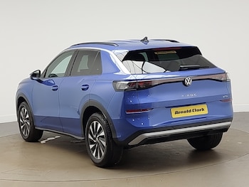 Used Volkswagen T-Roc 2026 for sale - 79615331: Photo
