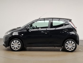 Used Toyota AYGO 2018 for sale - 76560633: Photo