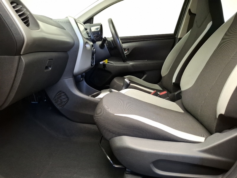 Used Toyota AYGO 2018 for sale - 76560633: Photo 5