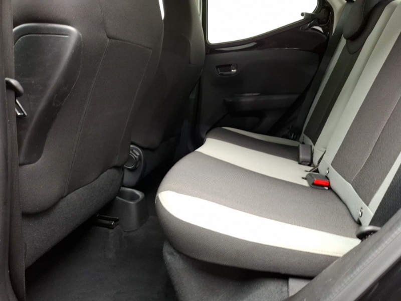 Used Toyota AYGO 2018 for sale - 76560633: Photo 6