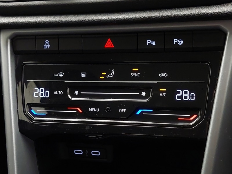 Used Volkswagen T-Roc 2023 for sale - 76475510: Photo 15