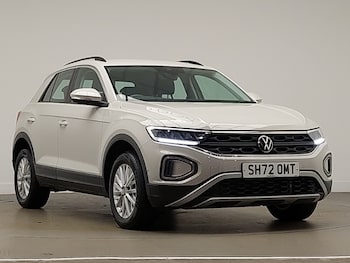 Used Volkswagen T-Roc 2023 for sale - 76475510: Photo