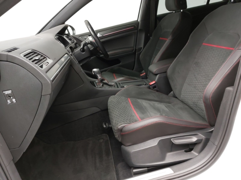 Used Volkswagen Golf 2018 for sale - 76815652: Photo 5