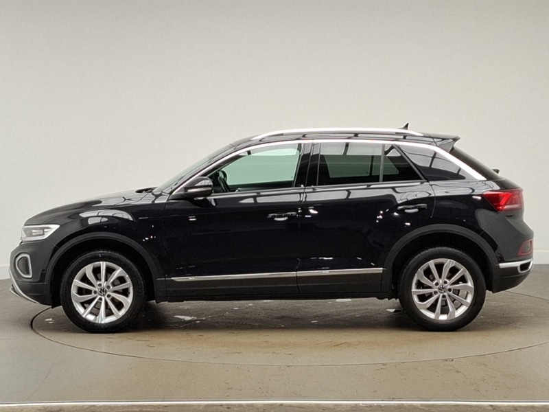 Used Volkswagen T-Roc 2023 for sale - 77634935: Photo 4