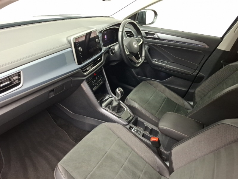 Used Volkswagen T-Roc 2023 for sale - 77634935: Photo 5