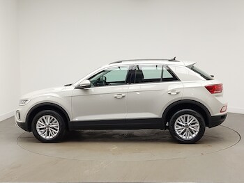 Used Volkswagen T-Roc 2022 for sale - 78333523: Photo