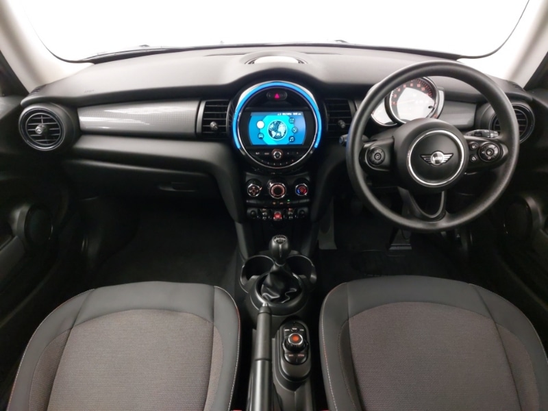 Used MINI Hatch 2018 for sale - 76736972: Photo 2