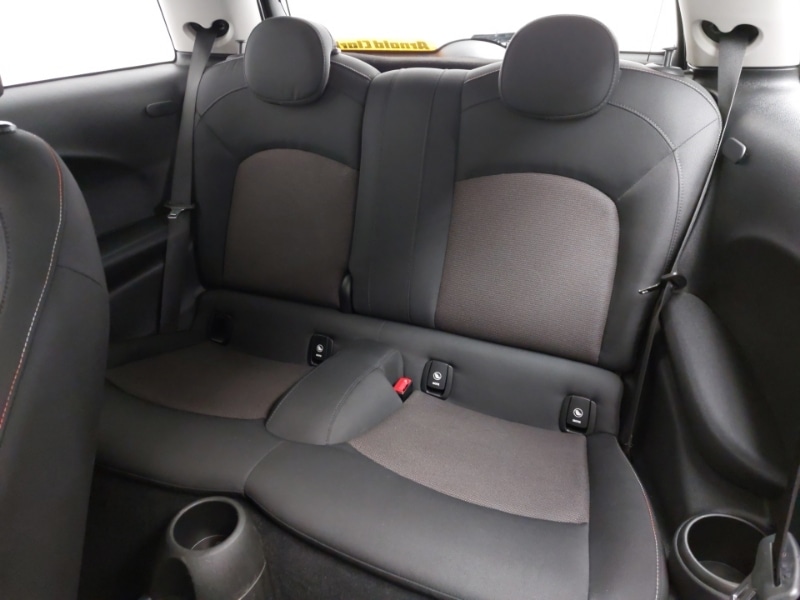 Used MINI Hatch 2018 for sale - 76736972: Photo 6