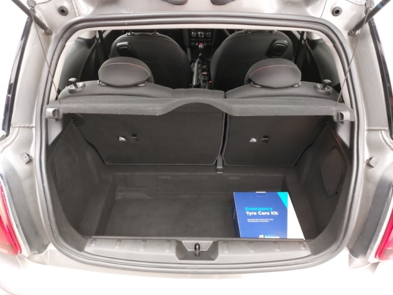 Used MINI Hatch 2018 for sale - 76736972: Photo 8