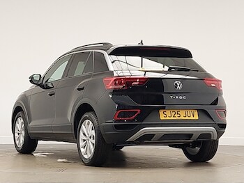 Used Volkswagen T-Roc 2025 for sale - 75301736: Photo
