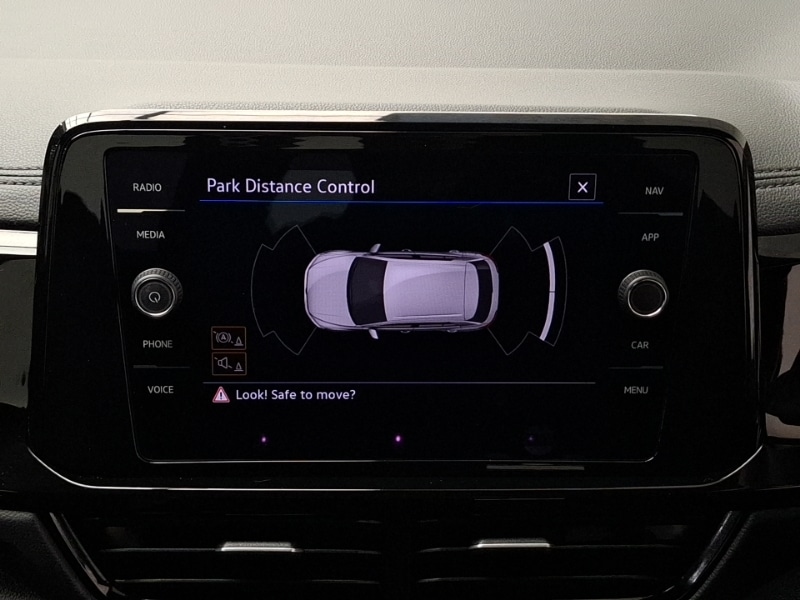 Used Volkswagen T-Roc 2023 for sale - 77999847: Photo 11