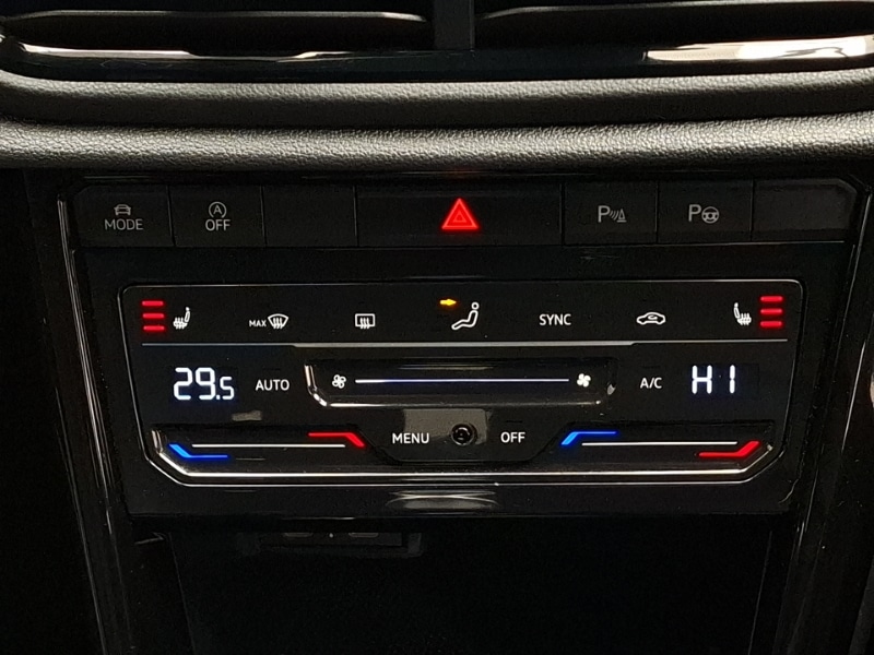 Used Volkswagen T-Roc 2023 for sale - 77999847: Photo 16