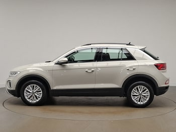 Used Volkswagen T-Roc 2024 for sale - 76188021: Photo 4