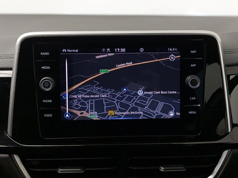 Used Volkswagen T-Roc 2023 for sale - 76498256: Photo 11