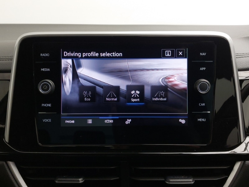 Used Volkswagen T-Roc 2023 for sale - 76498256: Photo 17