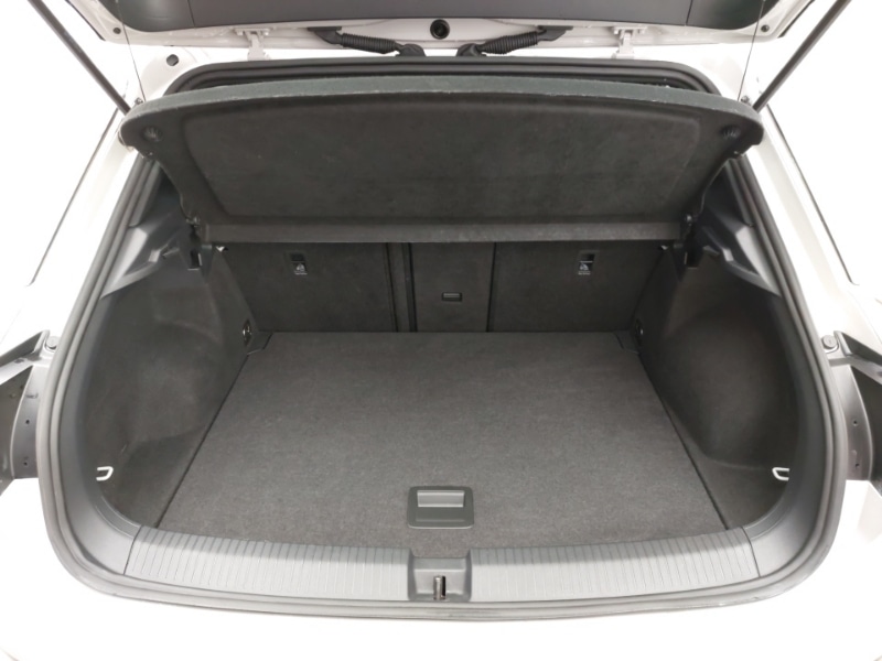 Used Volkswagen T-Roc 2023 for sale - 76498256: Photo 8