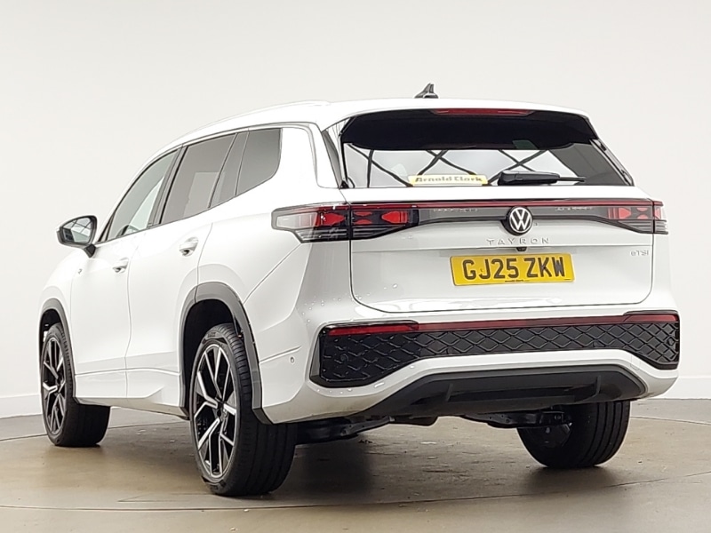 Used Volkswagen Touran 2025 for sale - 76556304: Photo 3