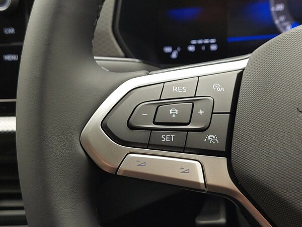 Used Volkswagen T-Cross 2025 for sale - 75245261: Photo 18