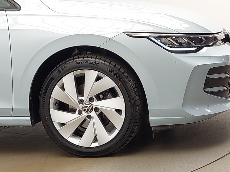 Used Volkswagen Golf 2024 for sale - 76613889: Photo 9