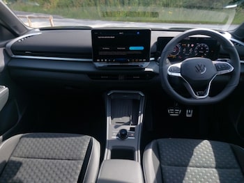 Used Volkswagen T-Roc 2026 for sale - 79298967: Photo