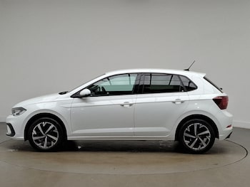 Used Volkswagen Polo 2024 for sale - 76187933: Photo